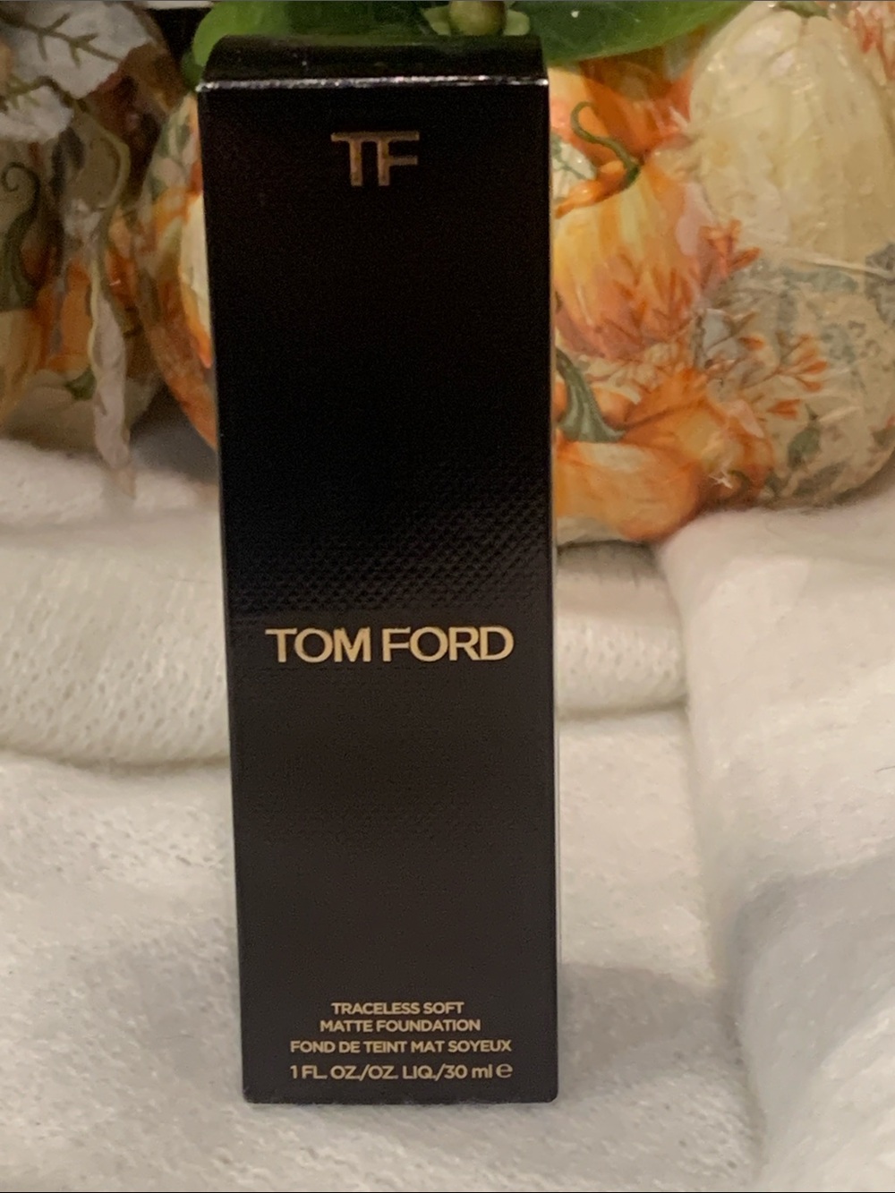 Tom Ford Traceless Soft Matte Foundation  1 oz / 30 ml (COOL ALMOND 51)